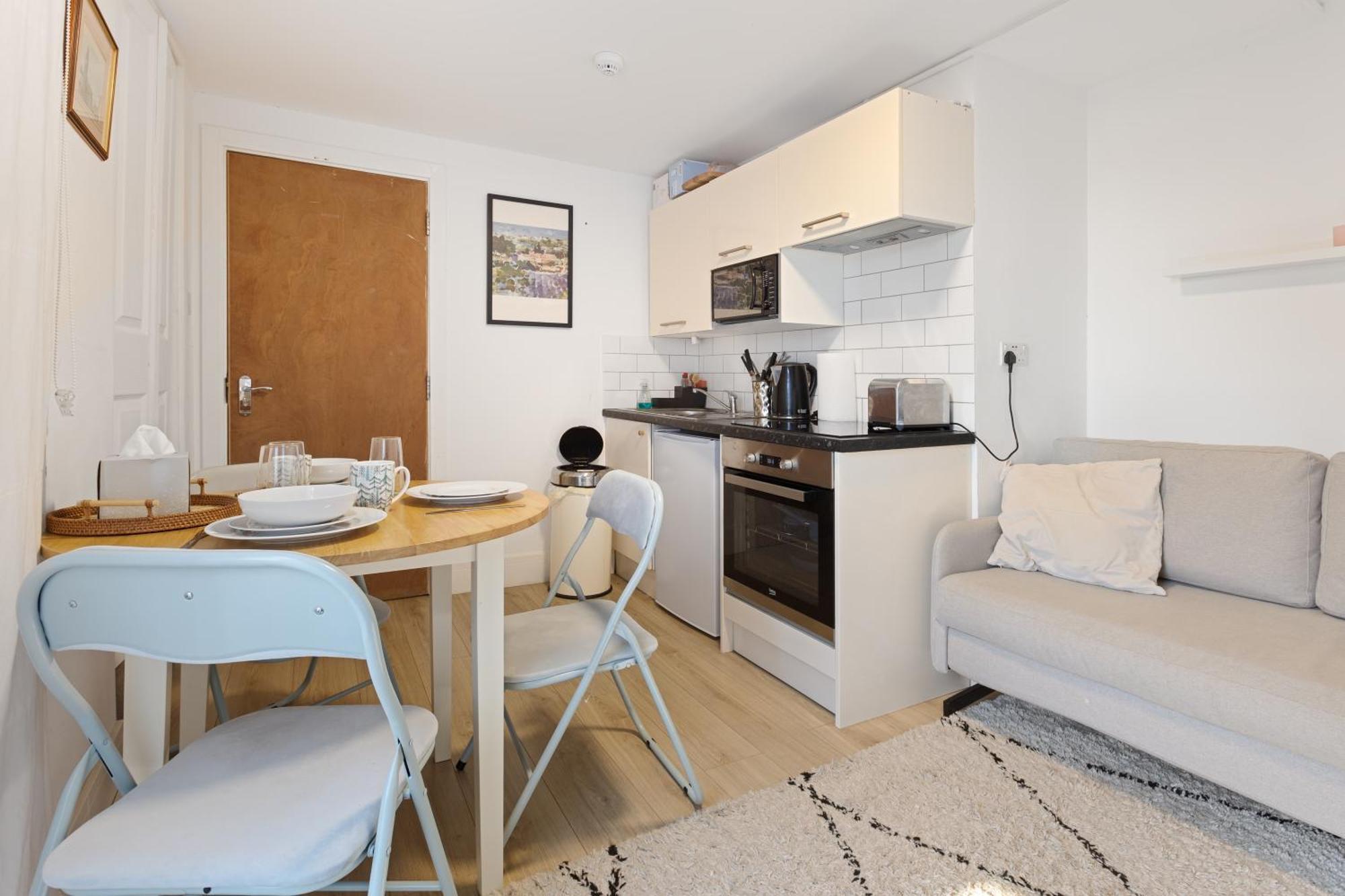 Modern Flat & Balcony In Historic West Kensington Apartman London Kültér fotó